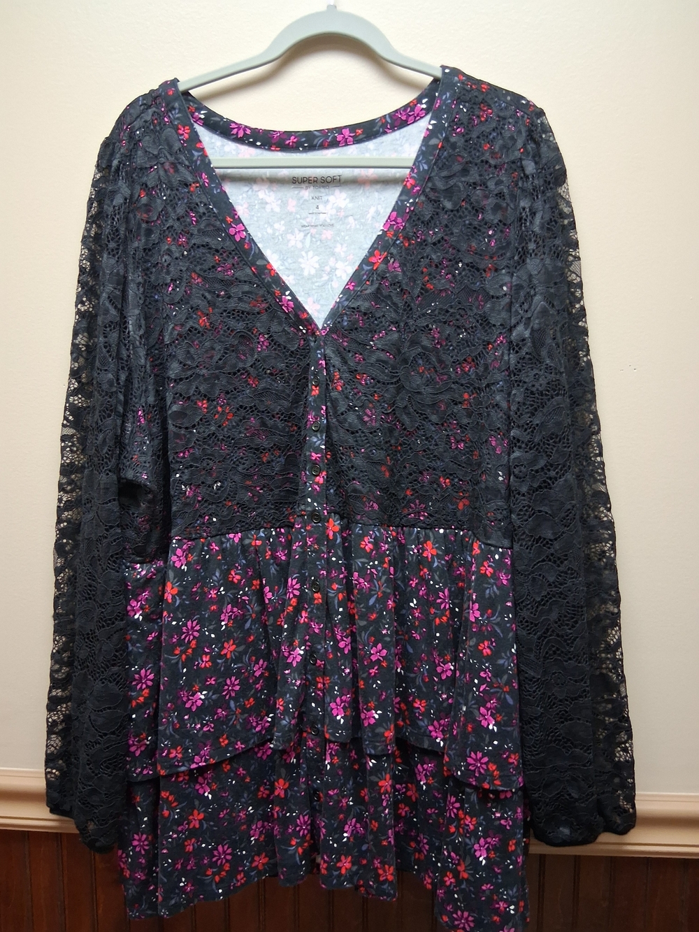 Torrid Babydoll Lace Super Soft Mix Tiered Button-Down Top Size 4X/26W